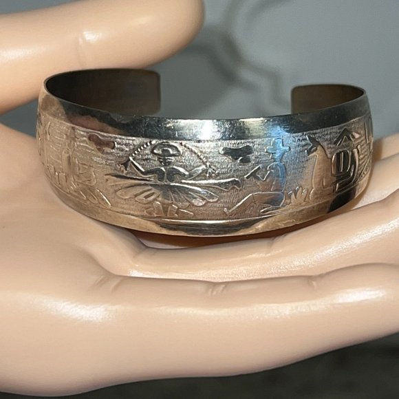 Vintage  925 STERLING SILVER Handmade  STORY TELLER CUFF BRACELET - Picture 2 of 6